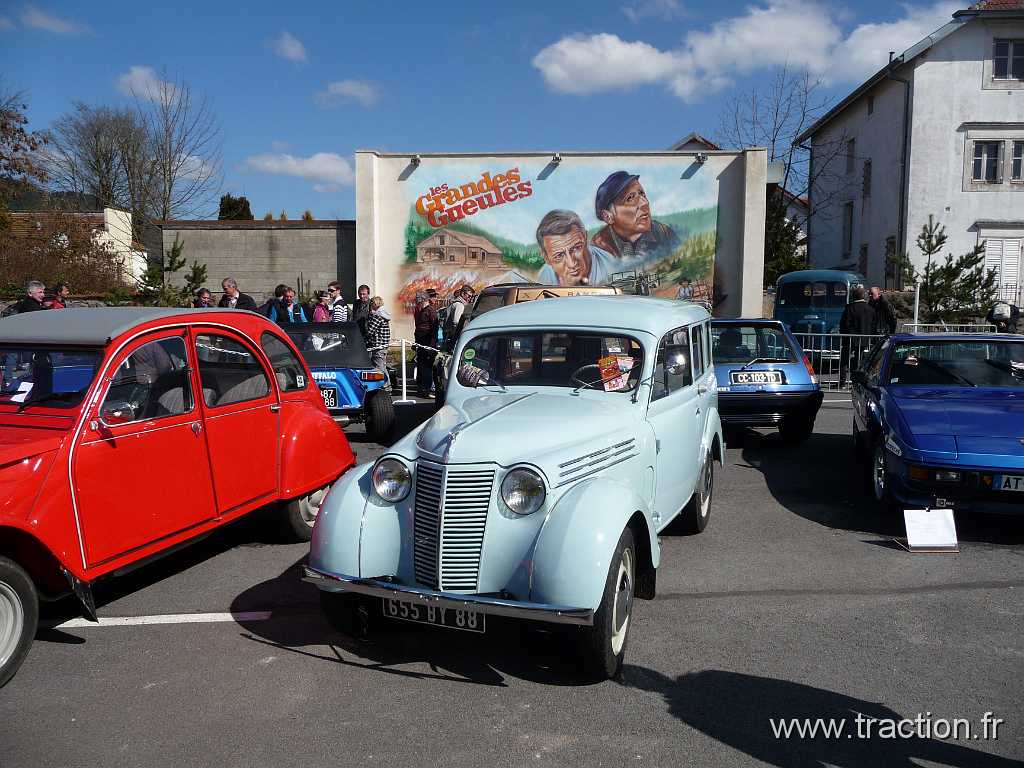 Vagney (2).JPG - 26/03/2016 - 88120 VAGNEY - 30ème bourse d'èchanges - Renault Juva 4